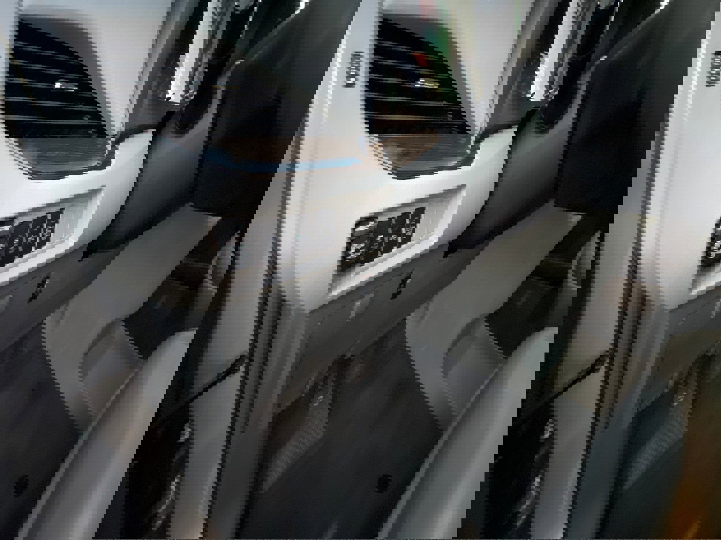 Used 2017 Toyota Sienna XLE image 15