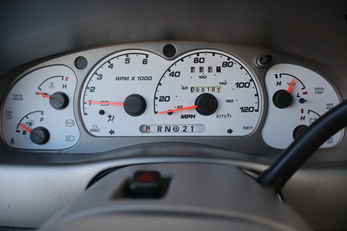 Used 2001 Ford Explorer Sport AWD/4WD image 30