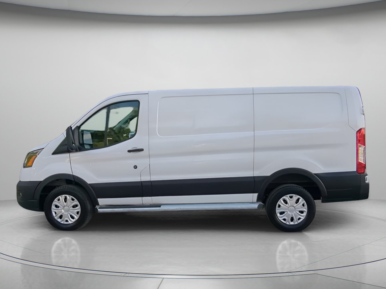 Used 2024 Ford Transit 250 Low Roof w/ Exterior Upgrade Package RWD image 18
