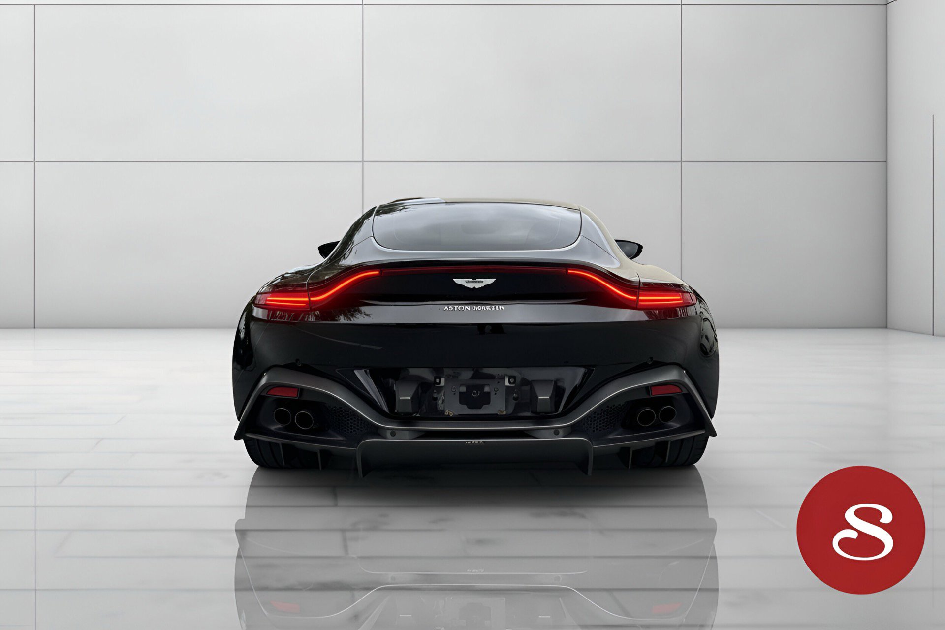 Used 2019 Aston Martin V8 Vantage Coupe image 6