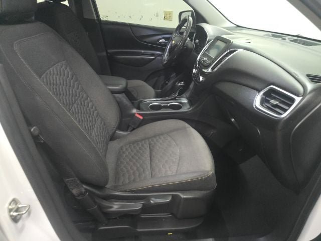 Used 2018 Chevrolet Equinox LT FWD image 3