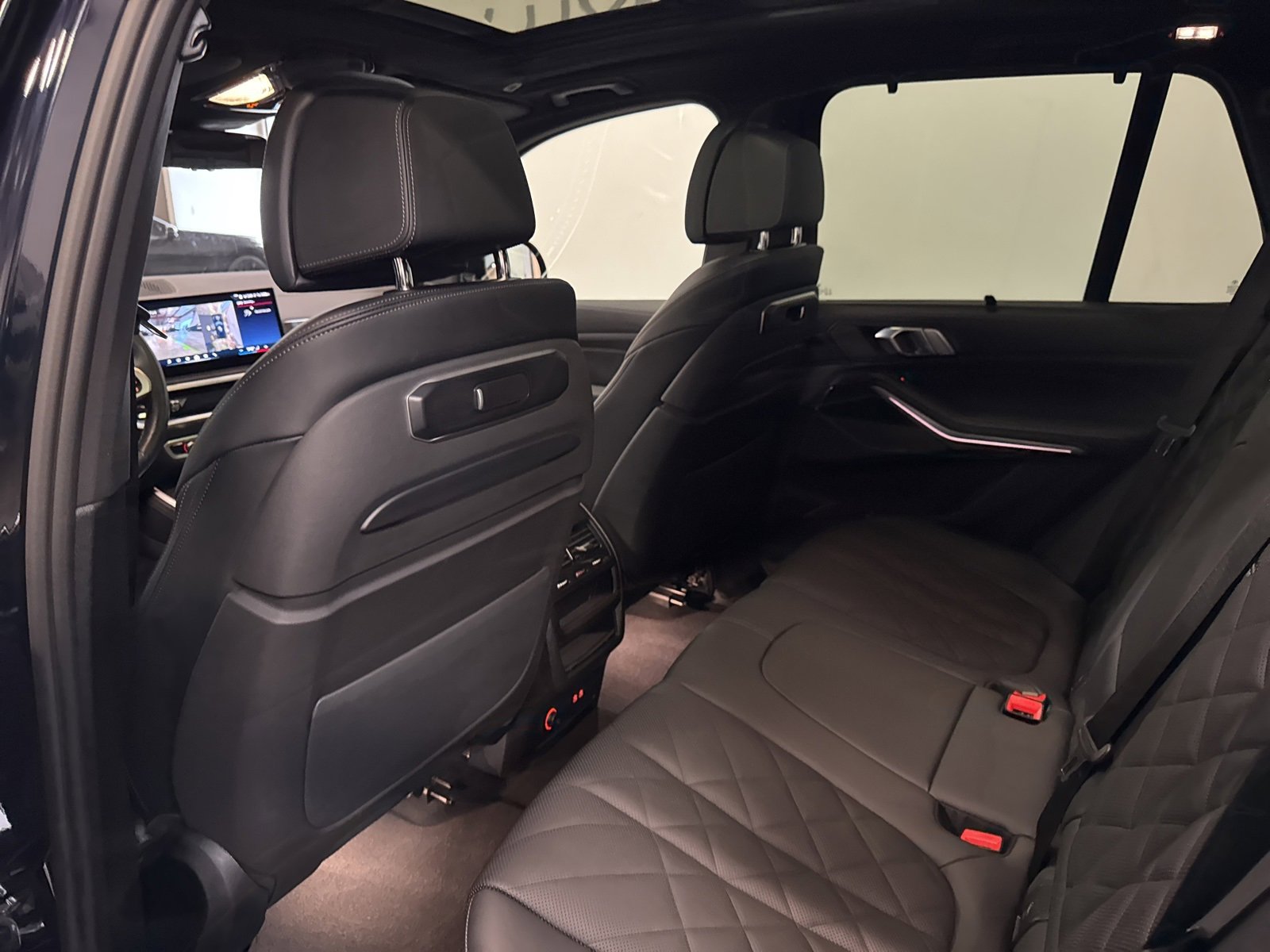 Used 2025 BMW X5 M60i image 19