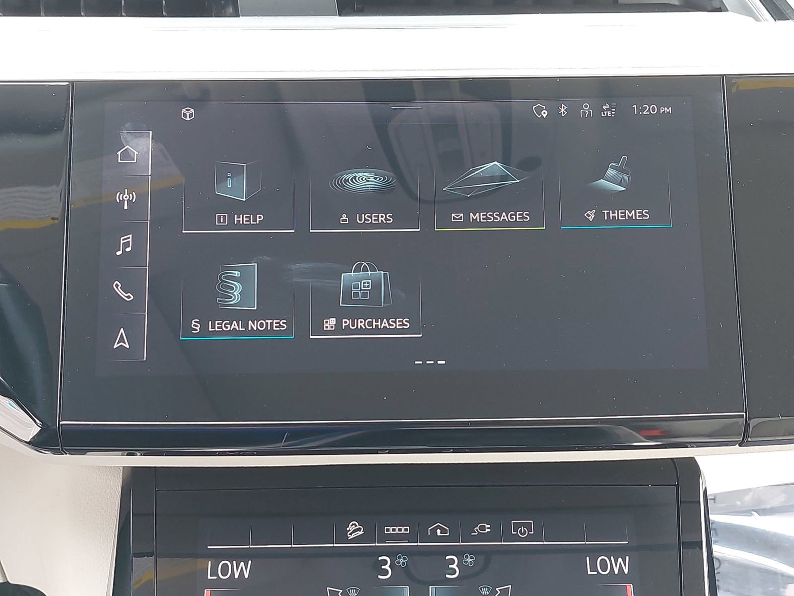 Used 2024 Audi Q8 e-tron Premium Plus w/ Premium Plus Package AWD/4WD image 25