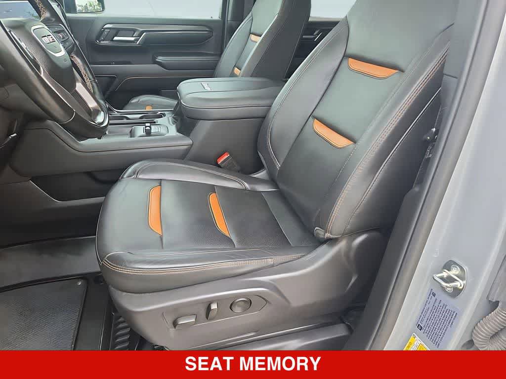 Used 2024 GMC Sierra 2500 AT4 w/ AT4 Premium Plus Package AWD/4WD image 17