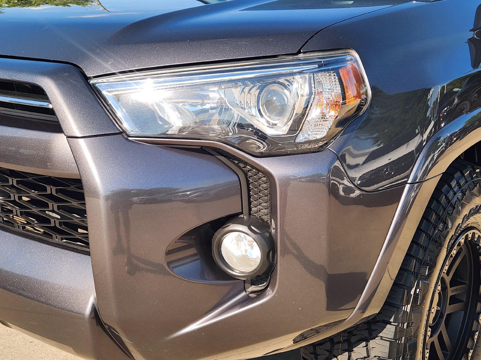 Used 2020 Toyota 4Runner SR5 Premium AWD/4WD image 11