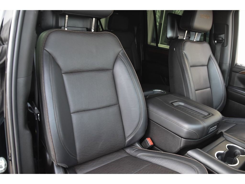 Used 2021 Chevrolet Suburban High Country w/ Premium Package image 30