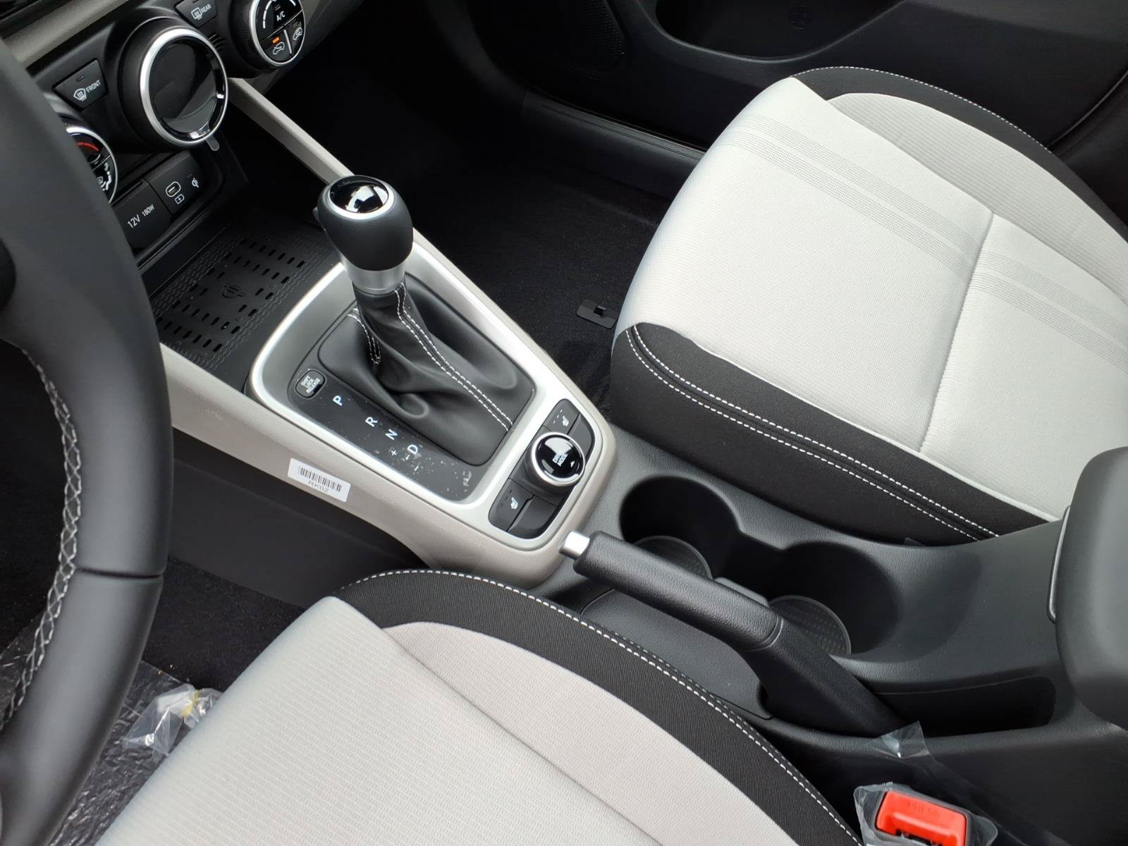 New 2026 Hyundai Venue SEL FWD image 11
