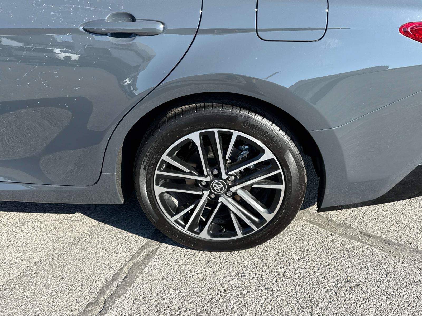 Used 2026 Toyota Camry XLE FWD image 7