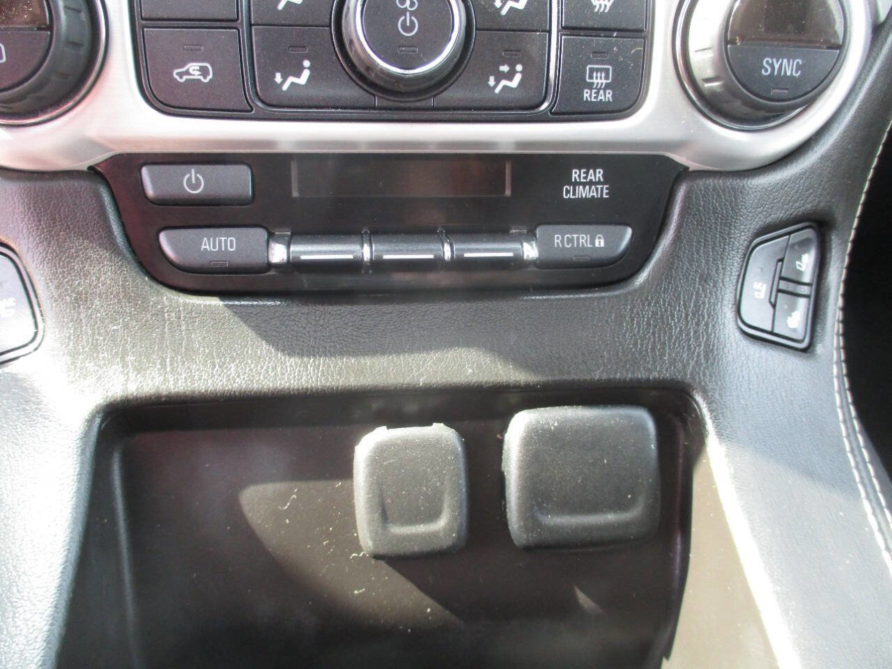 Used 2015 GMC Yukon SLT w/ Open Road Package image 37