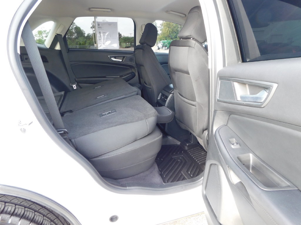 Used 2024 Ford Edge SE AWD/4WD image 23