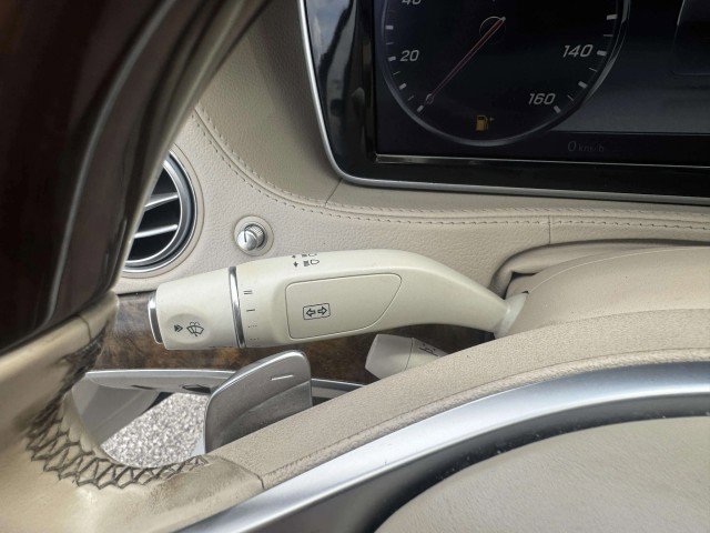 Used 2017 Mercedes-Benz S 550 Sedan image 25