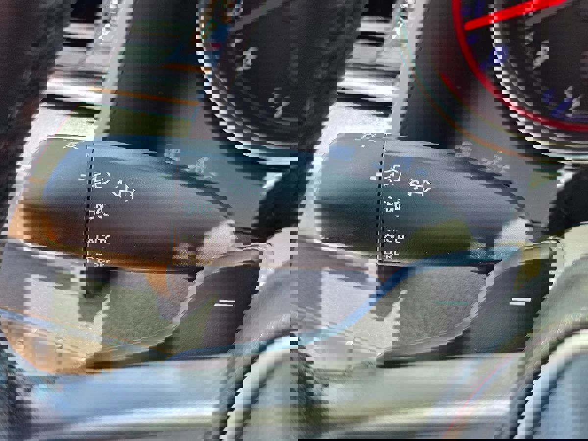 Used 2020 Toyota Camry XSE image 40