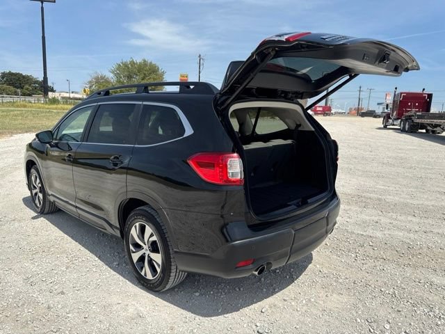 Used 2025 Subaru Ascent Premium AWD/4WD image 3