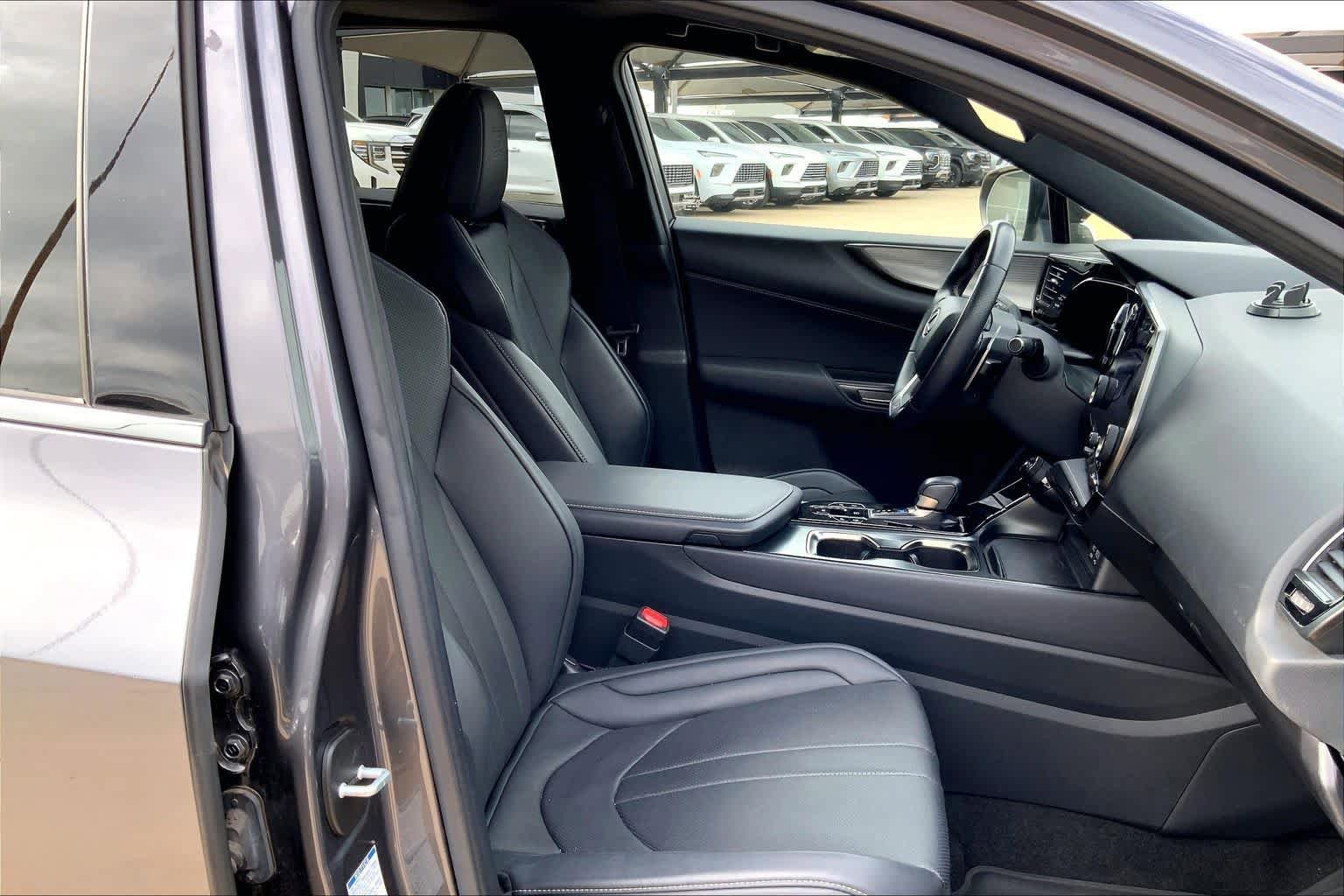 Used 2022 Lexus NX 350 F Sport w/ Towing Package (2000 Lbs) AWD/4WD image 8