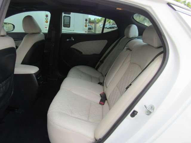 Used 2015 Kia Optima SX image 19