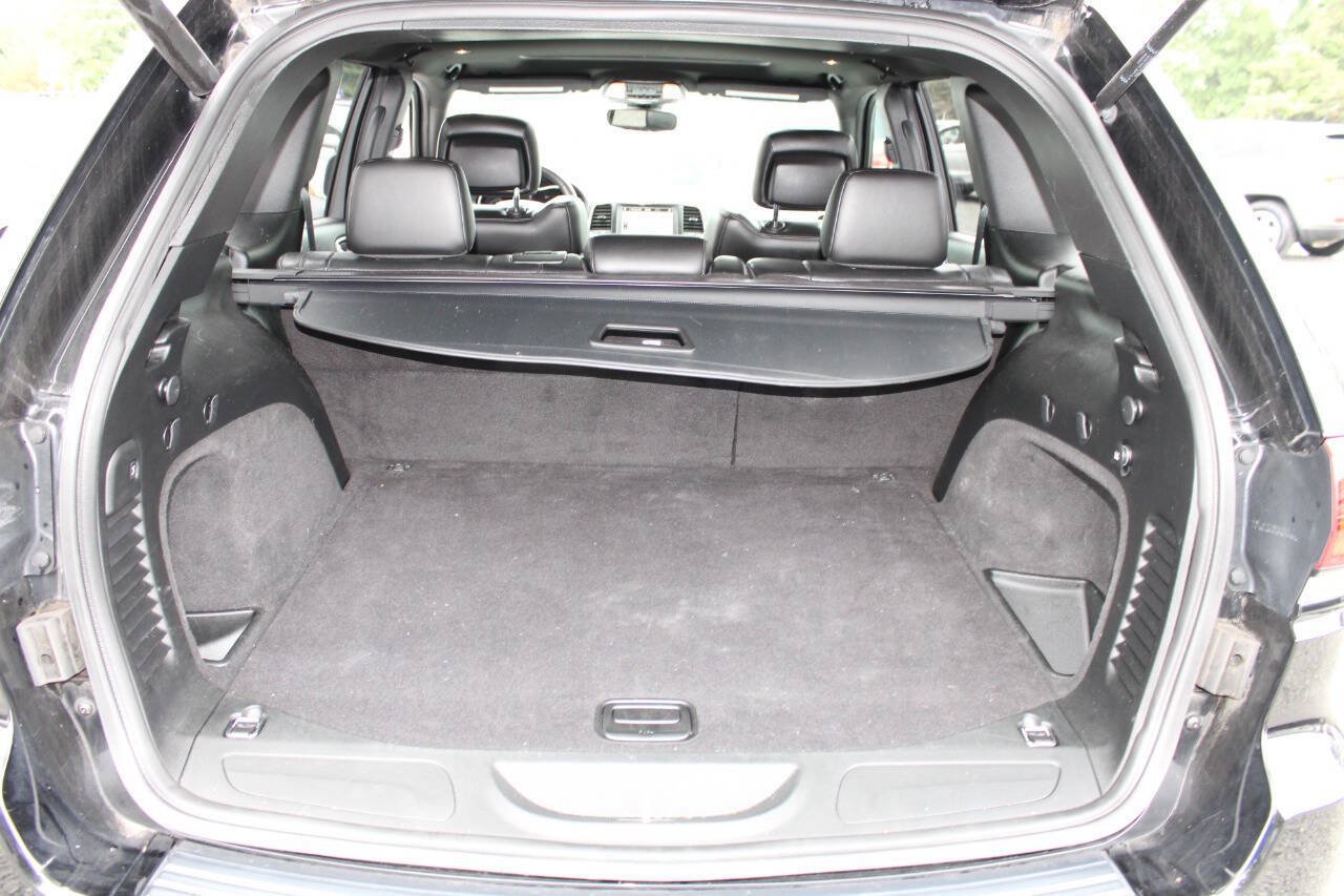 Used 2018 Jeep Grand Cherokee Altitude AWD/4WD image 24
