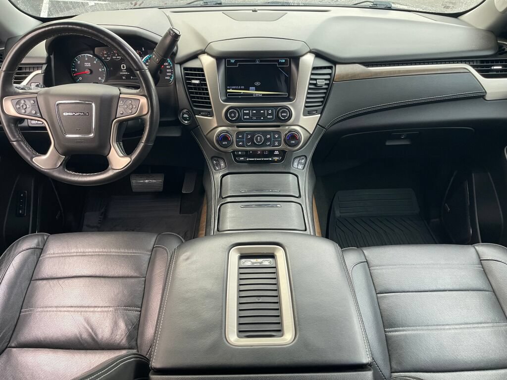 Used 2018 GMC Yukon Denali w/ Open Road Package AWD/4WD image 35