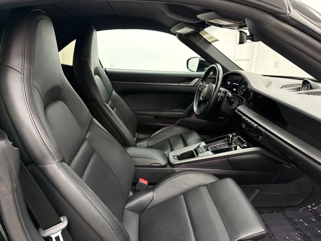 Used 2022 Porsche 911 Carrera S w/ Sport Package RWD image 31