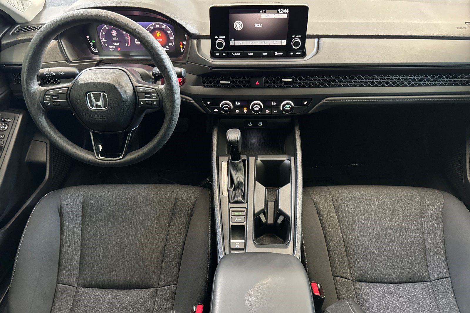 Used 2025 Honda Accord SE image 17