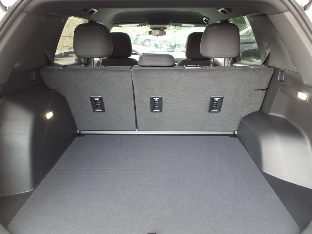 New 2027 Chevrolet Equinox LT FWD image 16