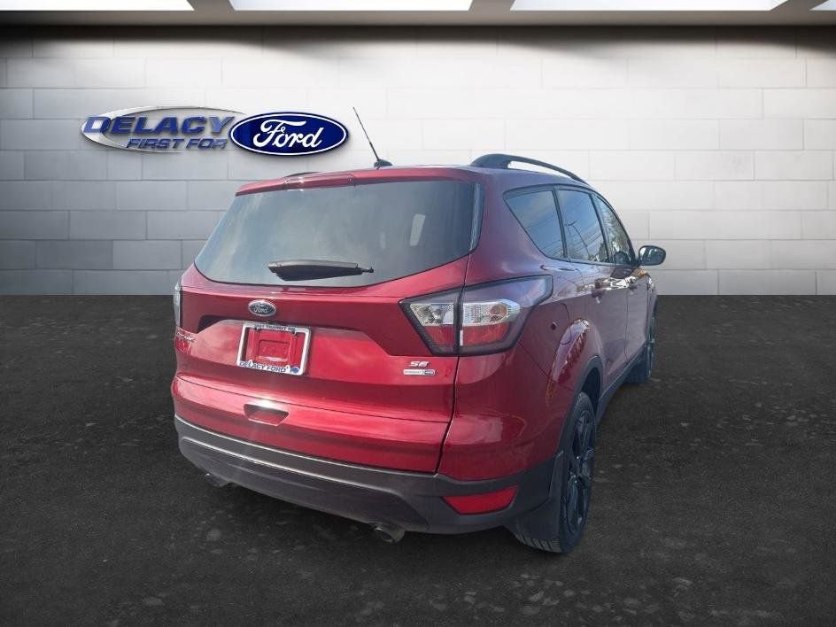 Used 2018 Ford Escape SE w/ SE Sport Appearance Package AWD/4WD image 7