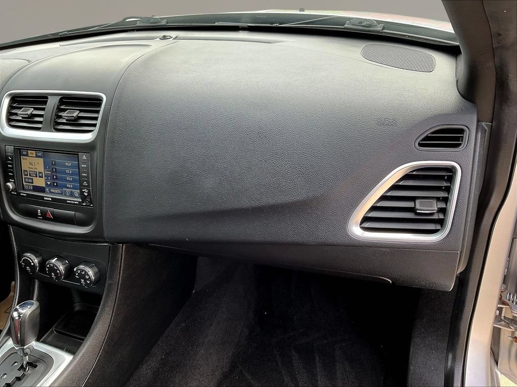 Used 2012 Dodge Avenger SXT Plus FWD image 25
