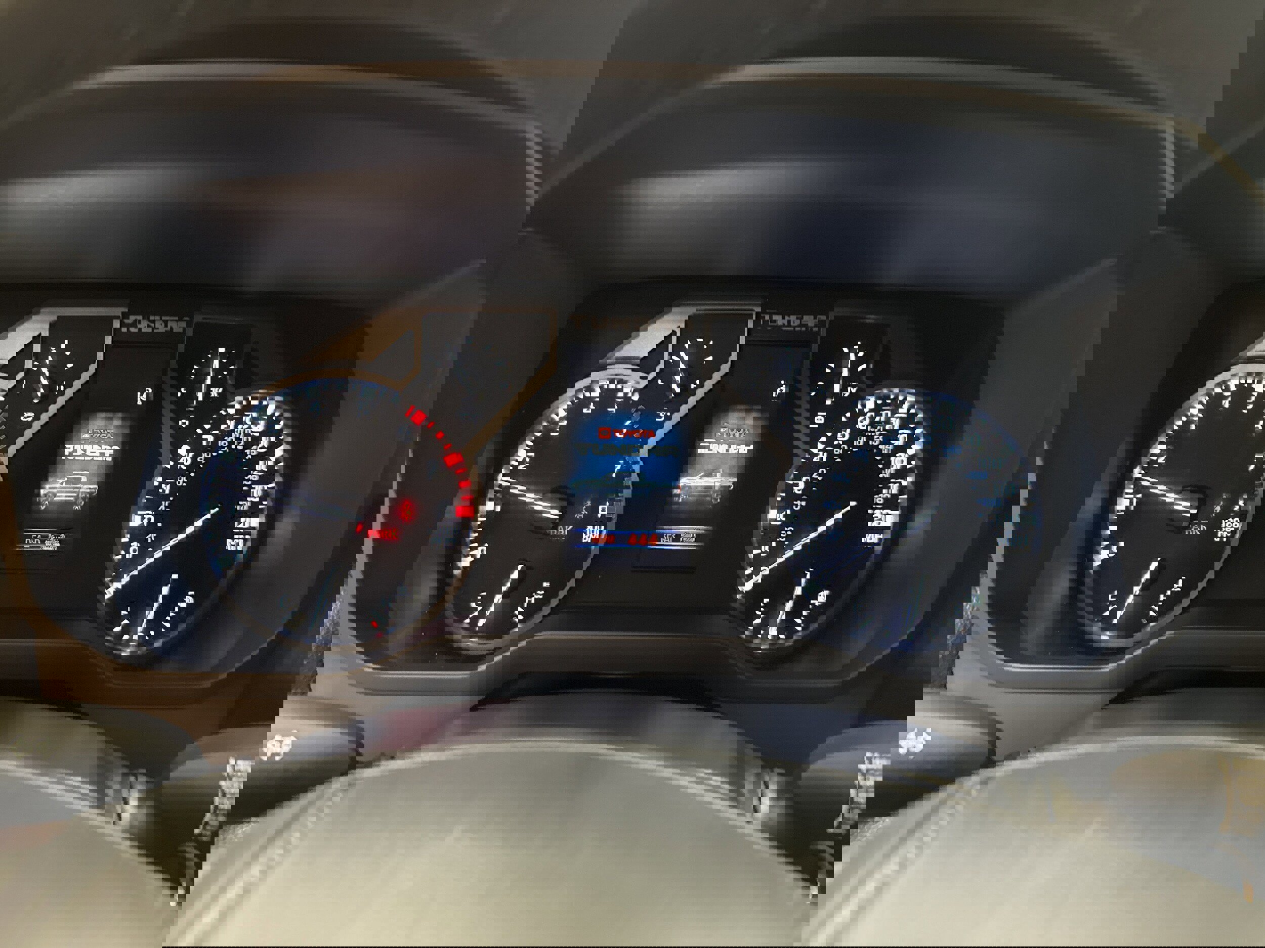 Used 2022 Toyota Tundra SR5 w/ SR5 Premium Package image 38