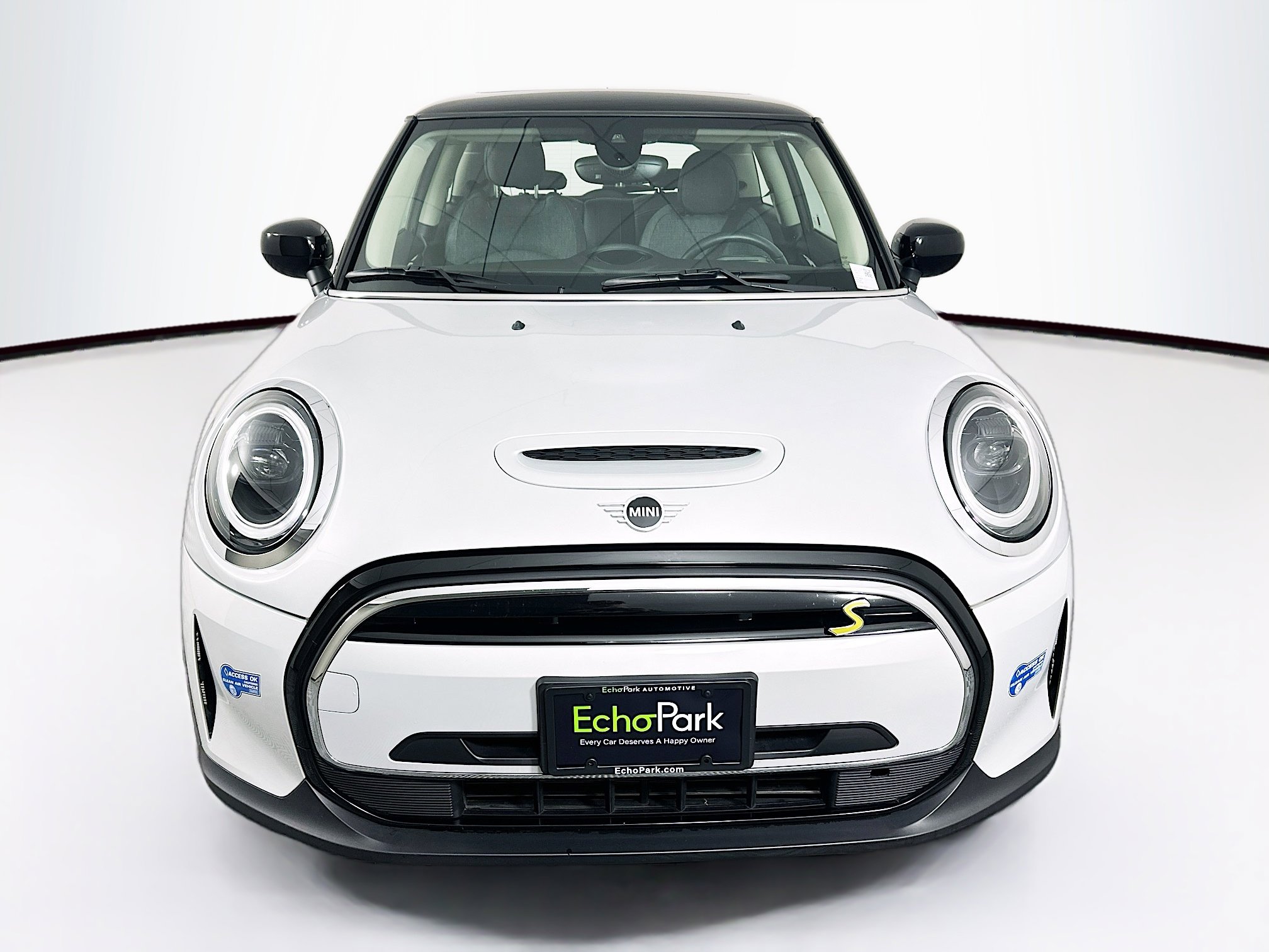 Used 2022 MINI Cooper SE image 2