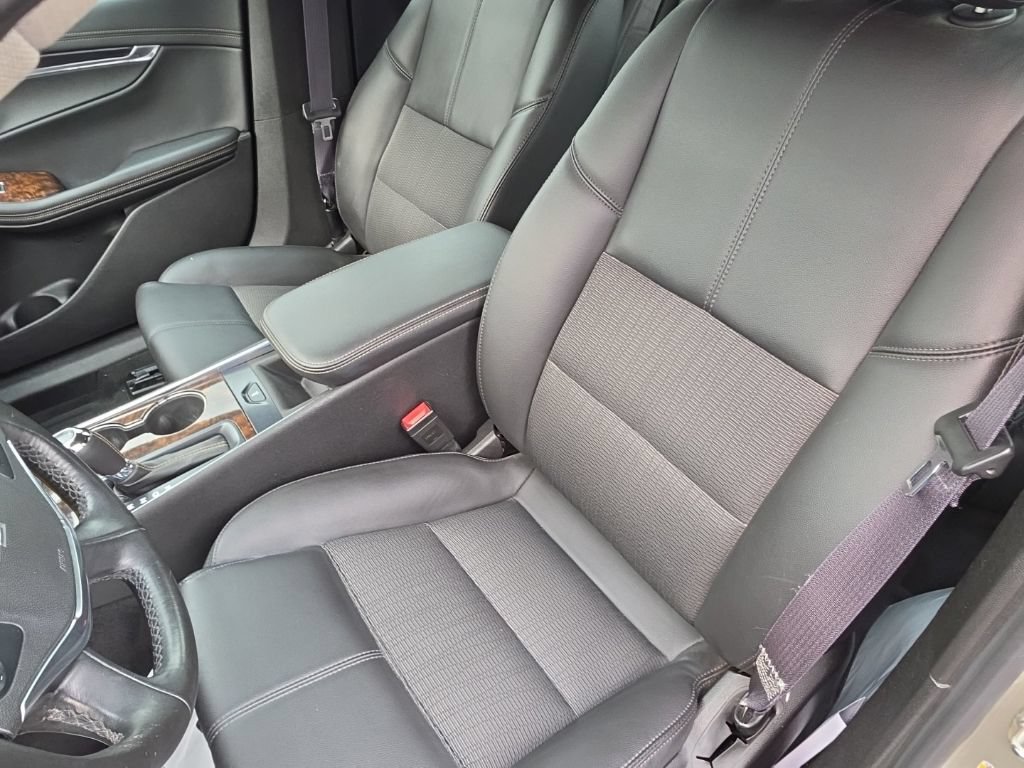 Certified 2015 Chevrolet Impala LT FWD image 21