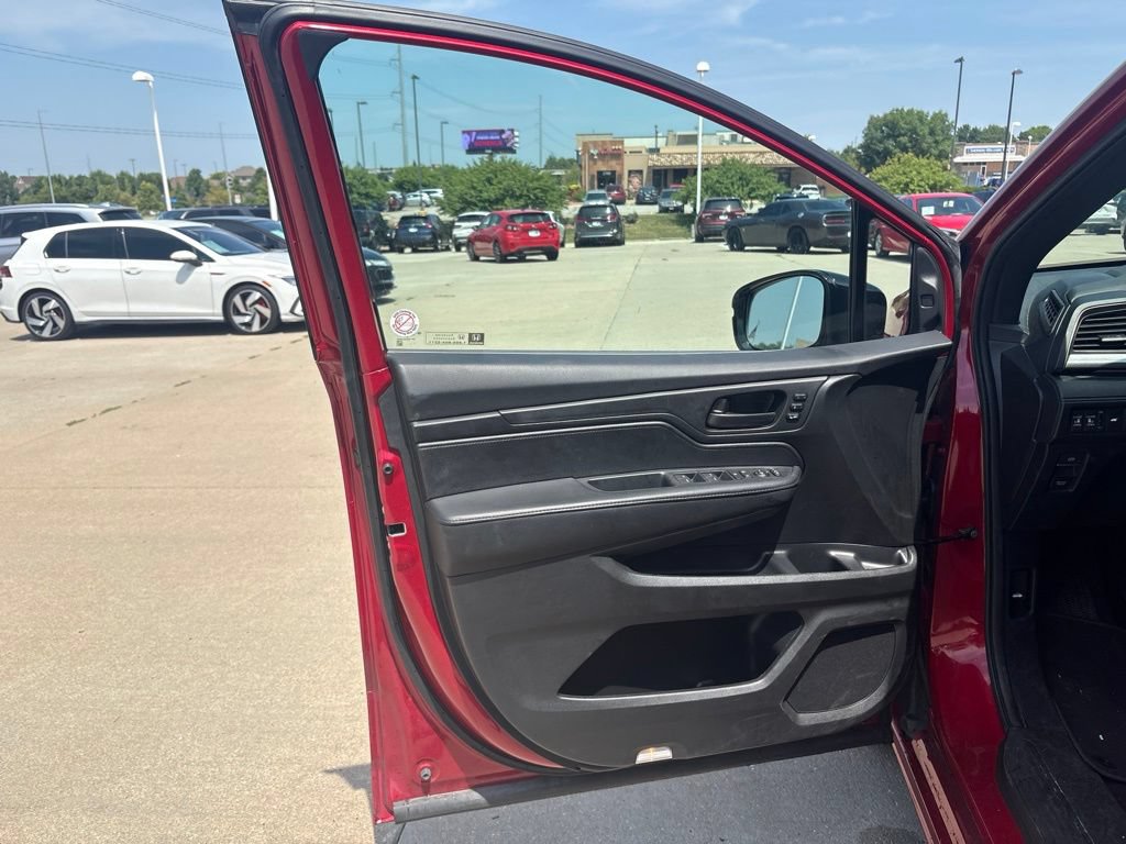 Certified 2025 Honda Odyssey Sport-L image 9