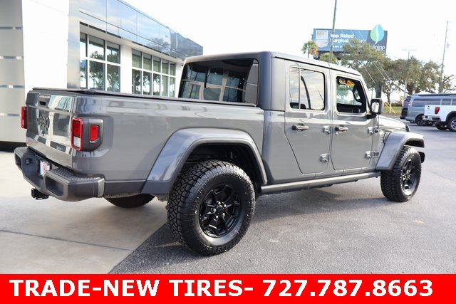 Used 2021 Jeep Gladiator Willys image 7