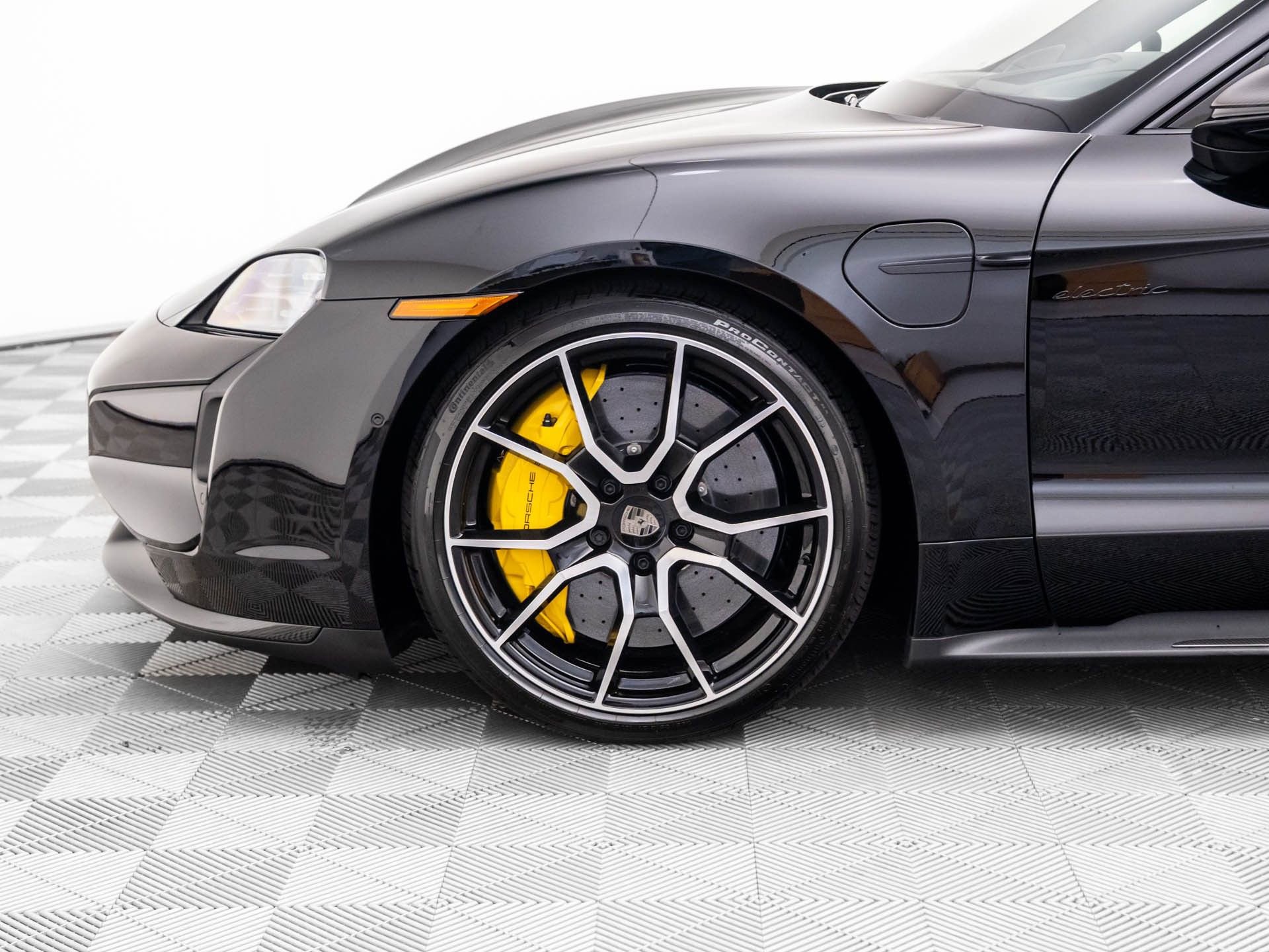 New 2025 Porsche Taycan Turbo S image 37