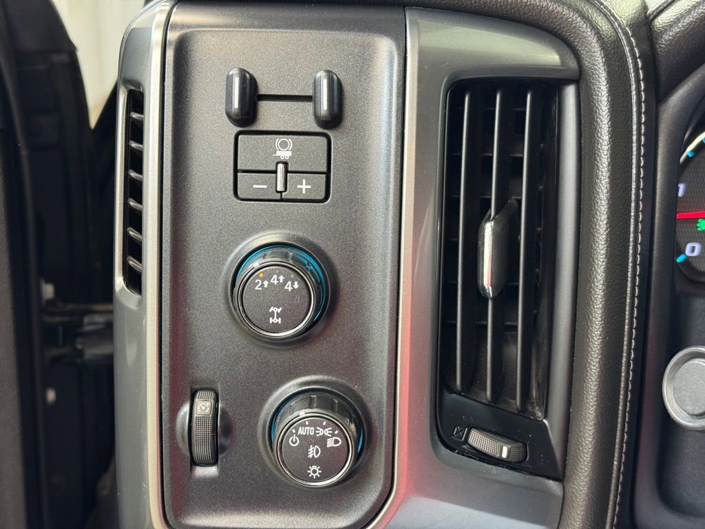 Used 2017 Chevrolet Silverado 3500 LTZ w/ Duramax Plus Package image 30