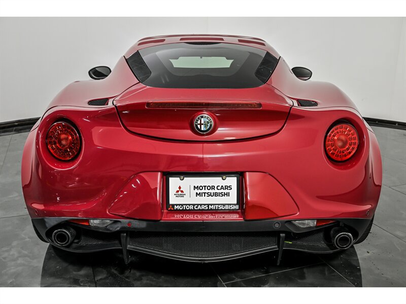 Used 2015 Alfa Romeo 4C Coupe w/ Leather Interior Group RWD image 8
