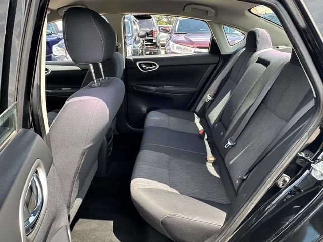 Used 2015 Nissan Sentra SV FWD image 19