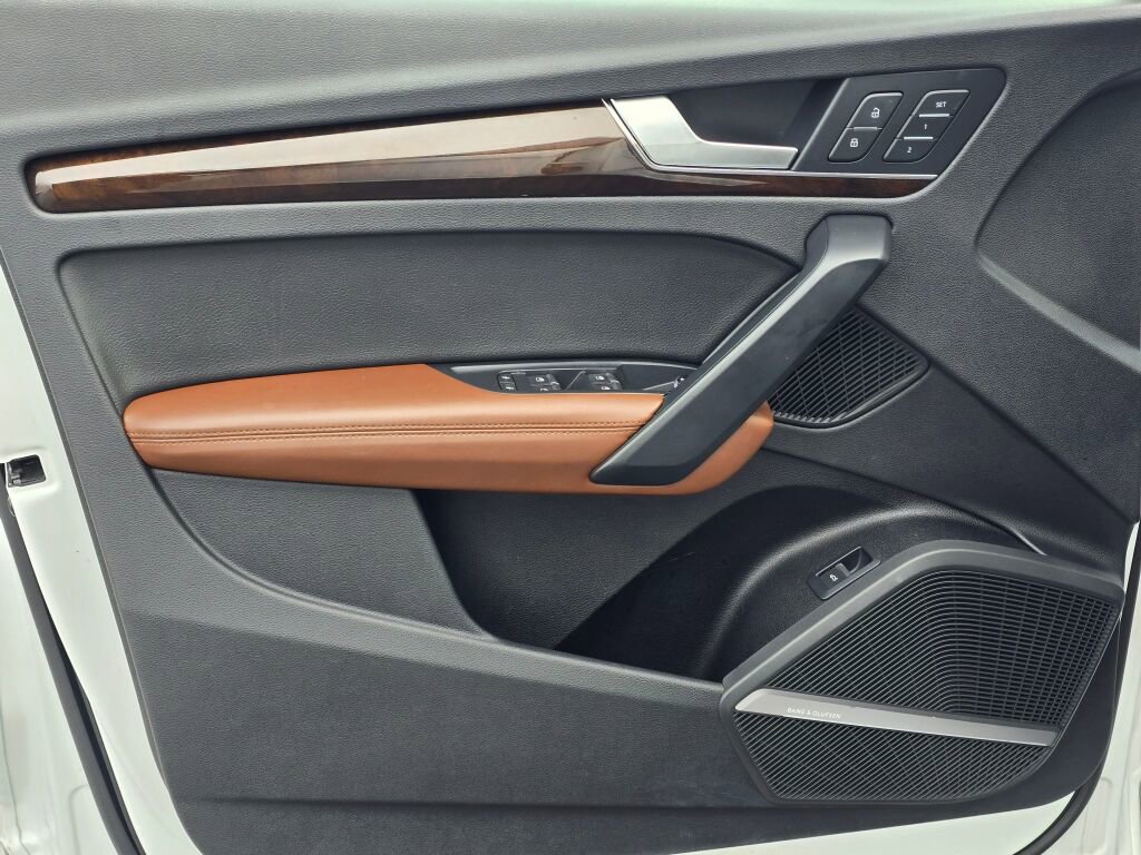 Used 2019 Audi Q5 2.0T Premium Plus w/ Premium Plus Package image 17