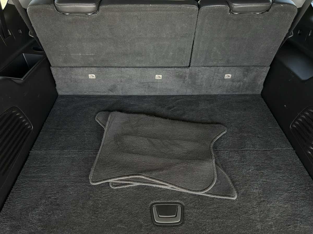 Used 2019 Cadillac Escalade ESV Premium Luxury AWD/4WD image 27