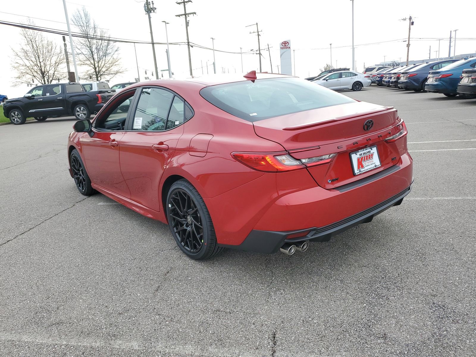 New 2026 Toyota Camry SE image 3