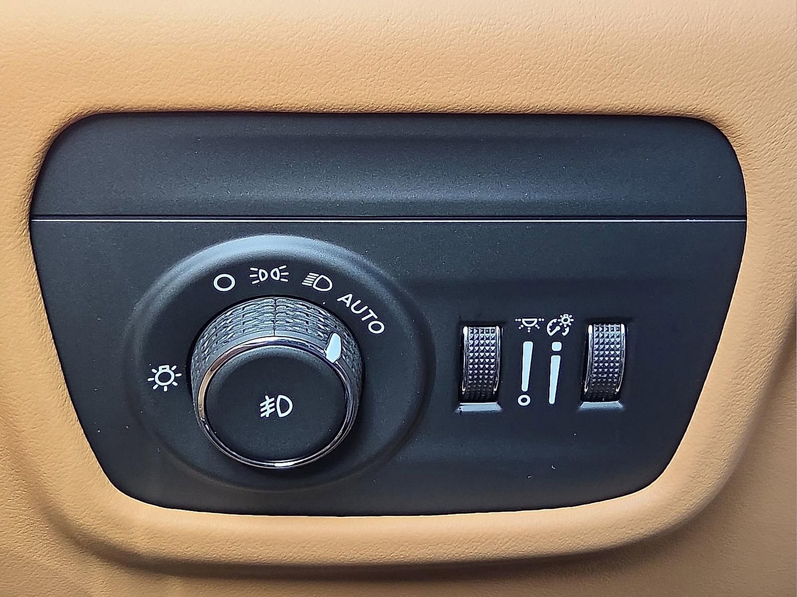 New 2026 Jeep Grand Cherokee L Summit w/ Obsidian Package image 20