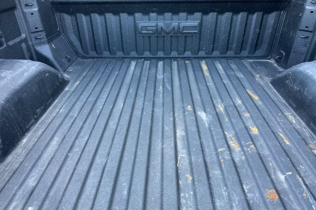 Used 2024 GMC Sierra 1500 SLT w/ SLT Premium Plus Package AWD/4WD image 17