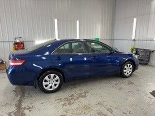 Used 2010 Toyota Camry FWD image 3