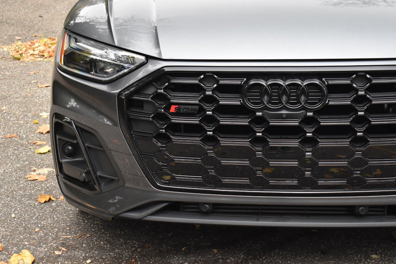 Used 2023 Audi SQ5 Premium Plus w/ Premium Plus Package image 38