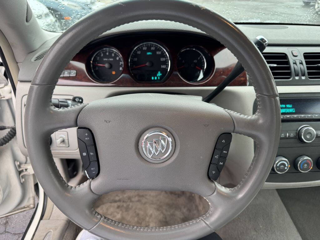 Used 2008 Buick Lucerne CX image 9