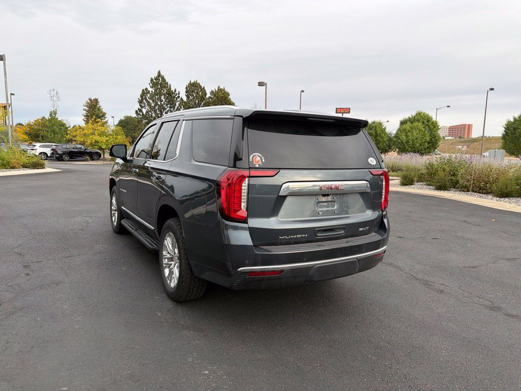 Used 2021 GMC Yukon SLT w/ SLT Premium Package AWD/4WD image 3