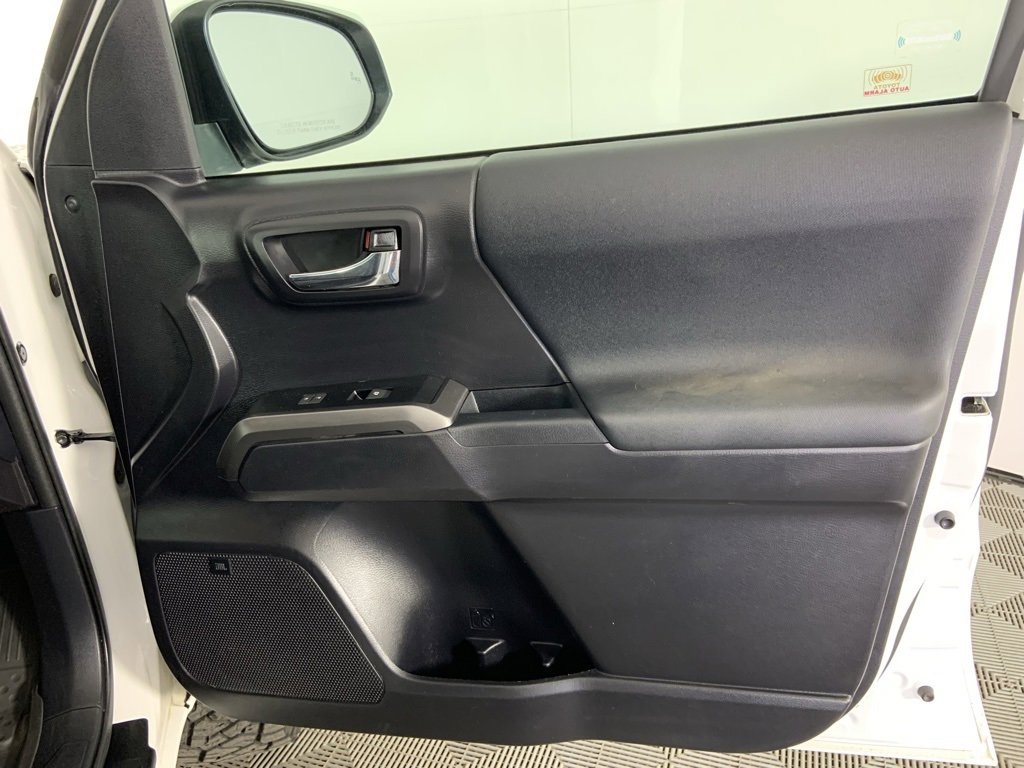 Used 2020 Toyota Tacoma TRD Off-Road image 24