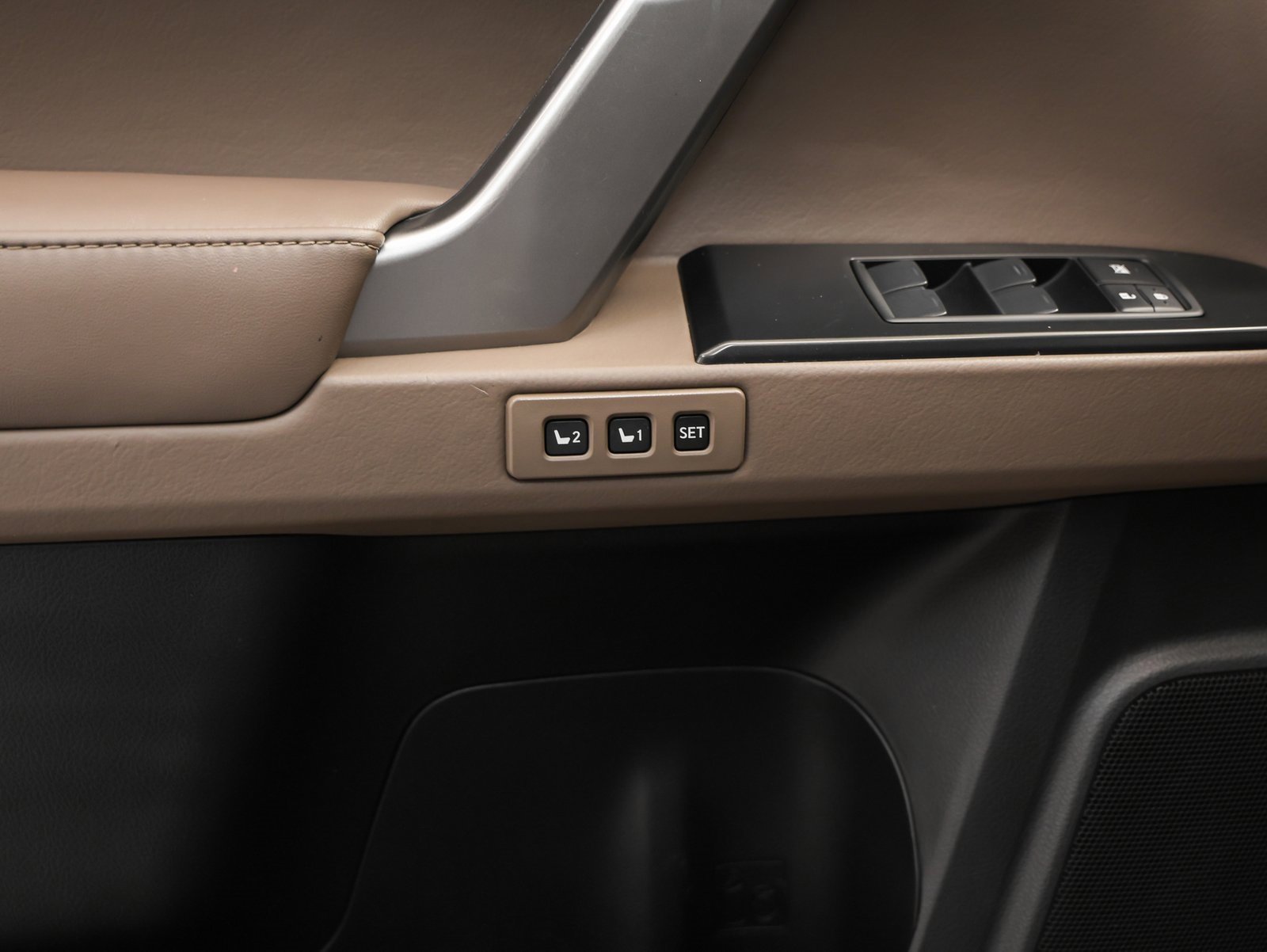 Used 2022 Lexus GX 460 Premium w/ Premium Package image 26