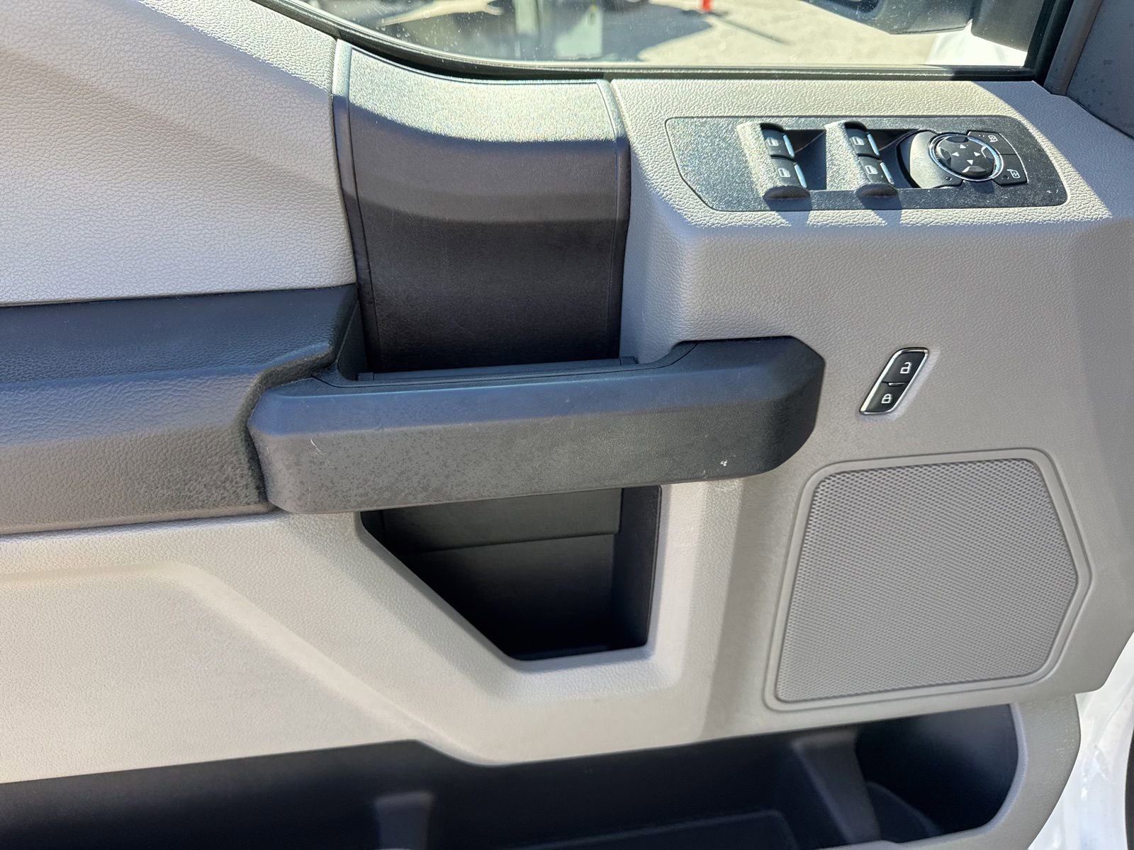 Used 2018 Ford F150 XL w/ Equipment Group 101A Mid image 15