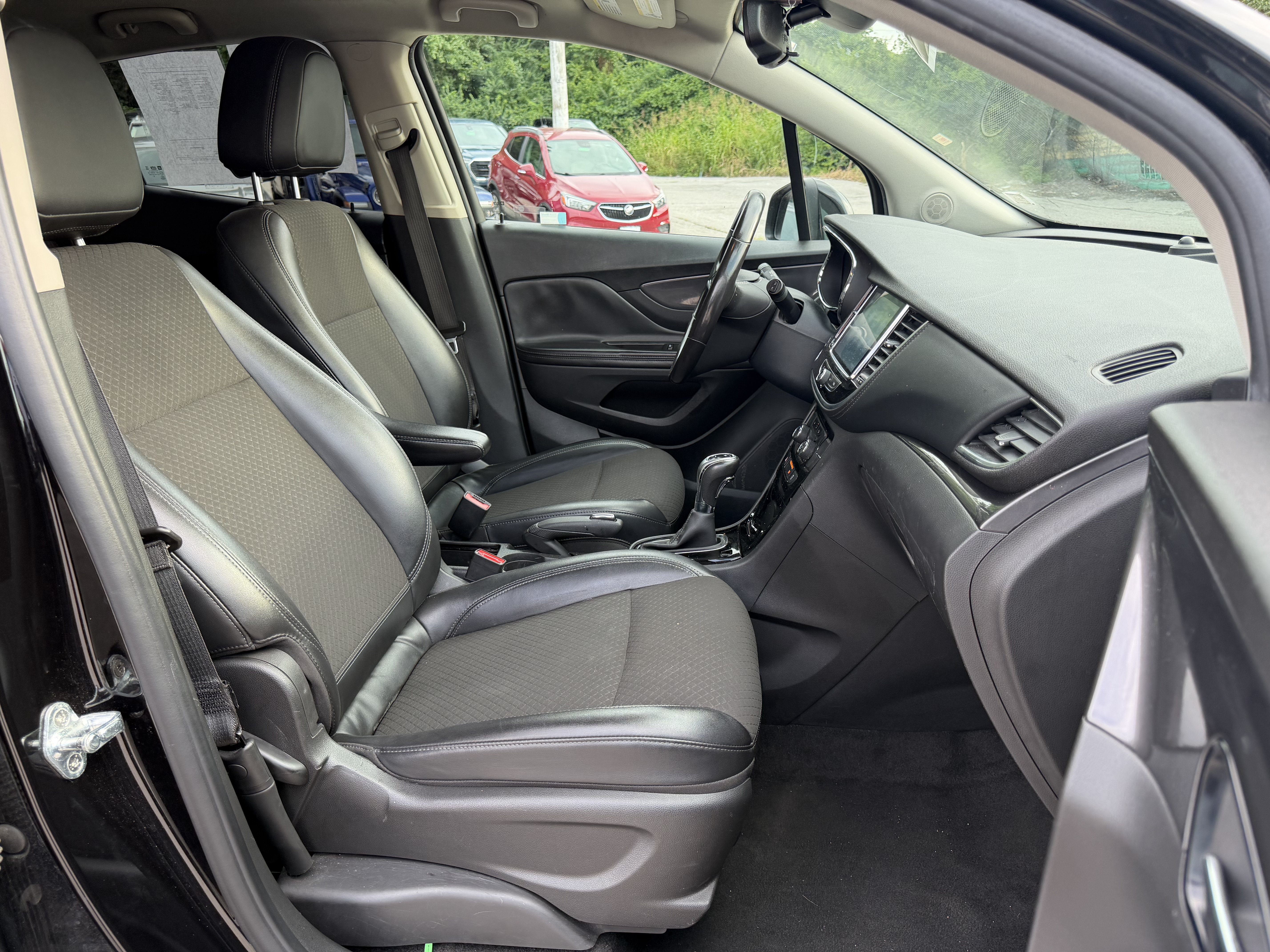 Used 2021 Buick Encore Preferred FWD image 11
