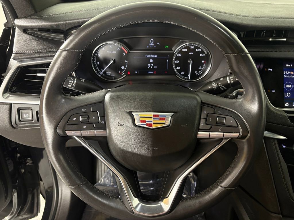 Used 2024 Cadillac XT6 Luxury image 25