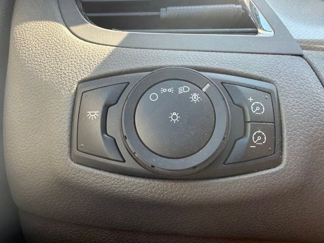 Used 2013 Ford Edge SEL FWD image 25